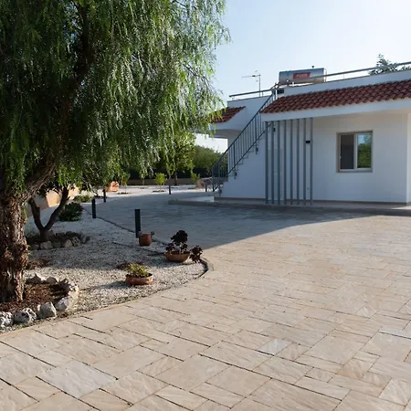 Chiale Villa